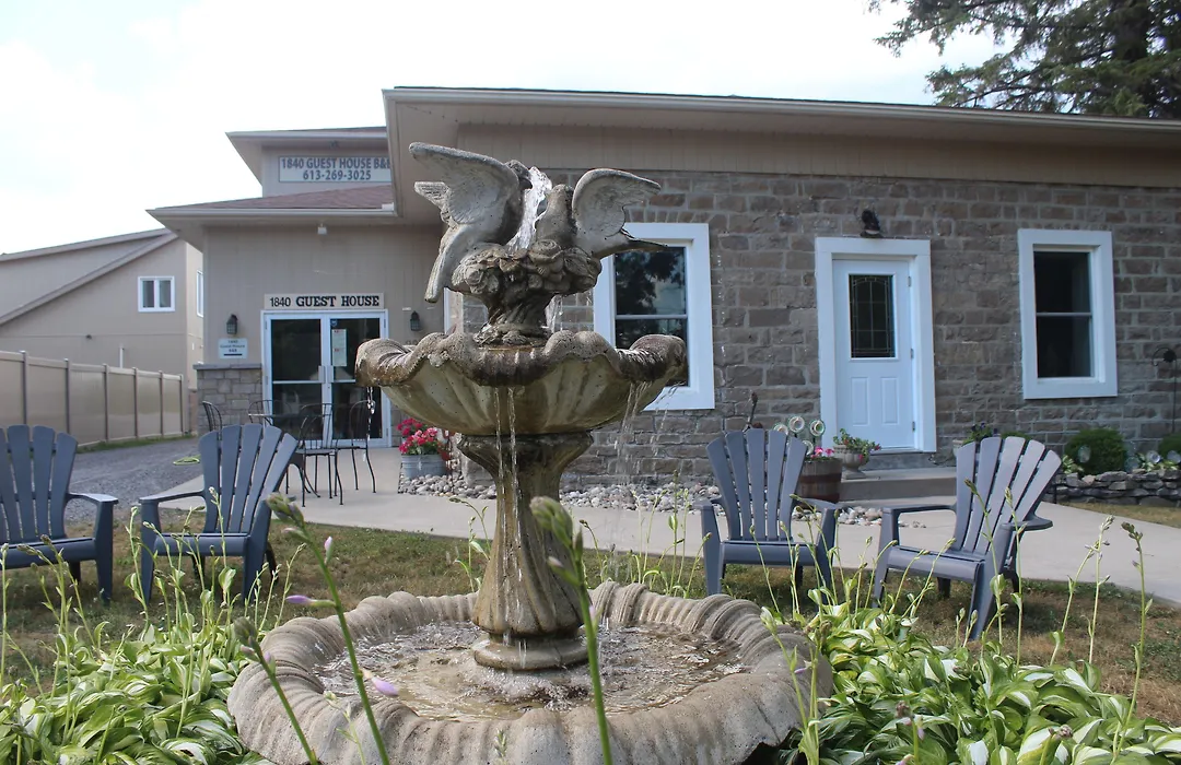 1840 Guest House B&B Merrickville-1